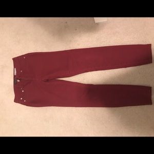 Aeropostale maroon skinny jeans